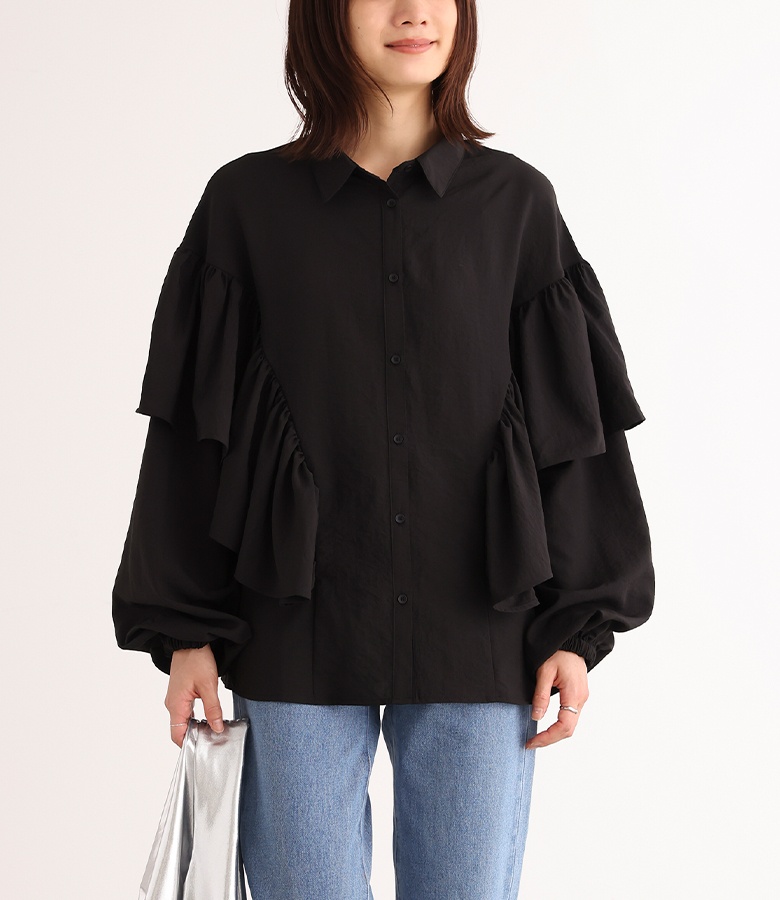 お客様☆専用【ebure】完売品！！ フォルム袖♪ブラウス 累計6000枚売れ】伝説ブラウスに秋バージョン登場 | VERY
