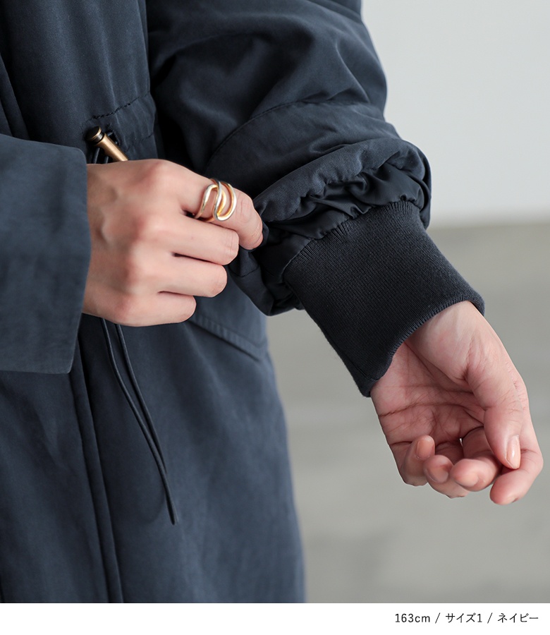 薩摩焼 連山 瓢箪型 金蘭手花尽文扇面花鳥風景図 飾り壺 高さ32cm