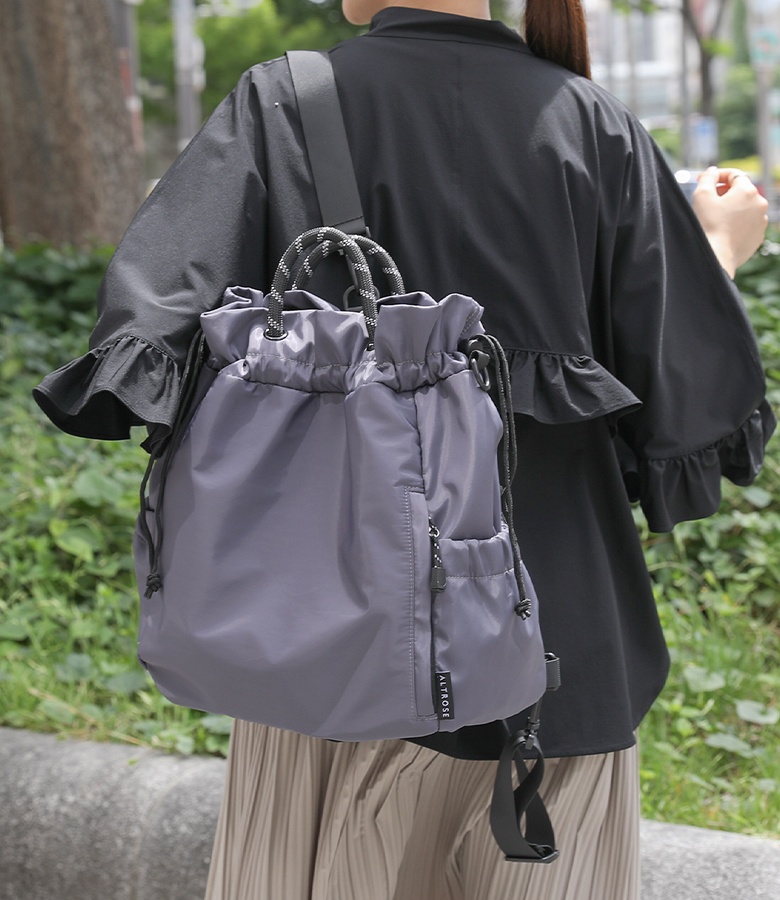 リュック レディース 黒 白 グレー ショルダーバッグ ハンドバッグ バックパック ファッション雑貨 春 夏 秋 冬 オシャレウォーカー メール便不可 40