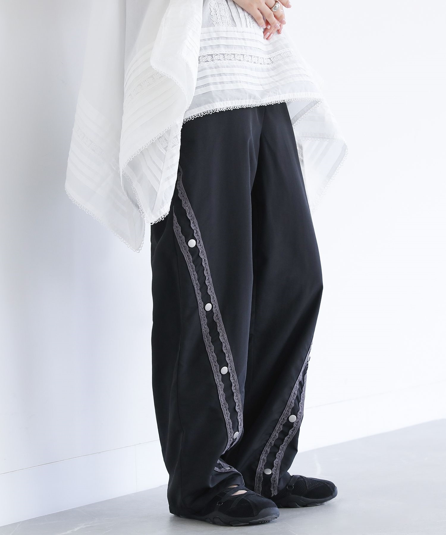 パンツ レディース ボトムス ロング丈 カーブパンツ ワイド テーパード ナイロン レース ライン柄 40代 50代 春 夏 秋 冬 「メール便可」「10」 | osharewalker | 02