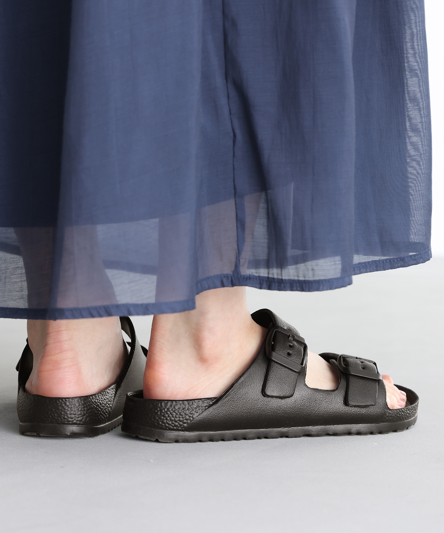 【6/1販売】サンダル レディース 靴 ベルト EVA 軽量 靴下 調節できる 調節可能 フラット【...