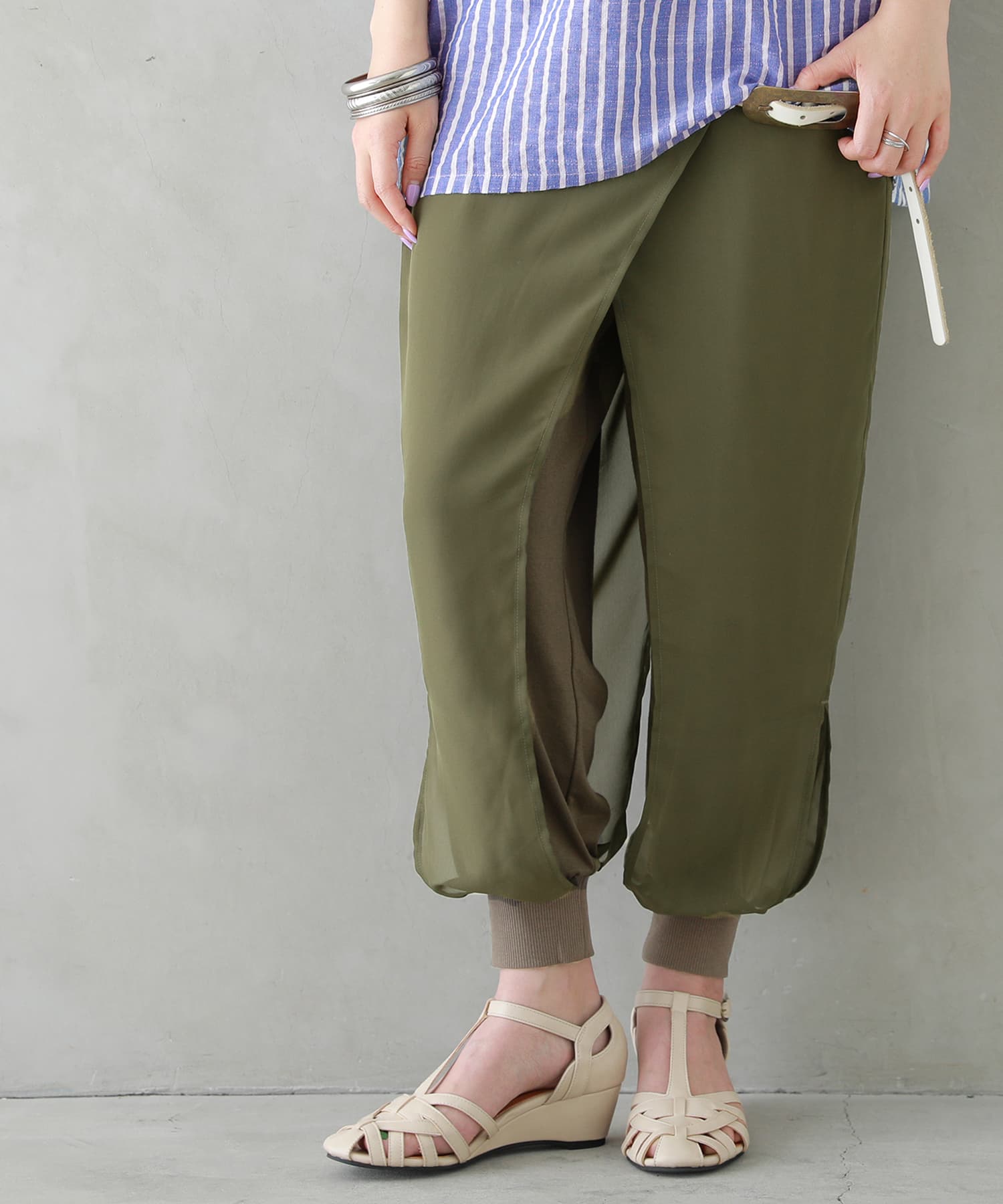 ♦【アコーレ】ベージュ サルエルパンツ 調整可能ウエスト¥15,000 ♢【アコーレ】ベージュ サルエルパンツ 調整可能ウエスト¥15,000