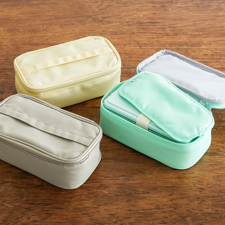 ✨ sacaiのレジェンド迷彩ランチボックスバッグ ✨ sacaiのレジェンド迷彩ランチボックスバッグ （MEN TOTE BAGS