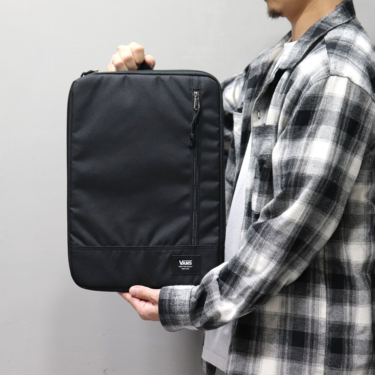 VANS（ヴァンズ） バンズ 14インチ ラップトップ スリーブ ラップ