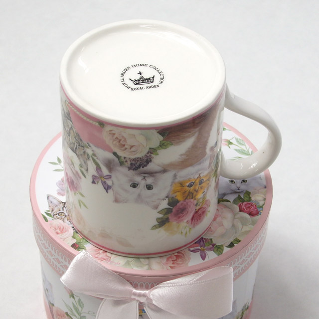 マグカップ 猫柄 ギフトBOX入り ネコ柄 花と猫 猫カップとボックスの