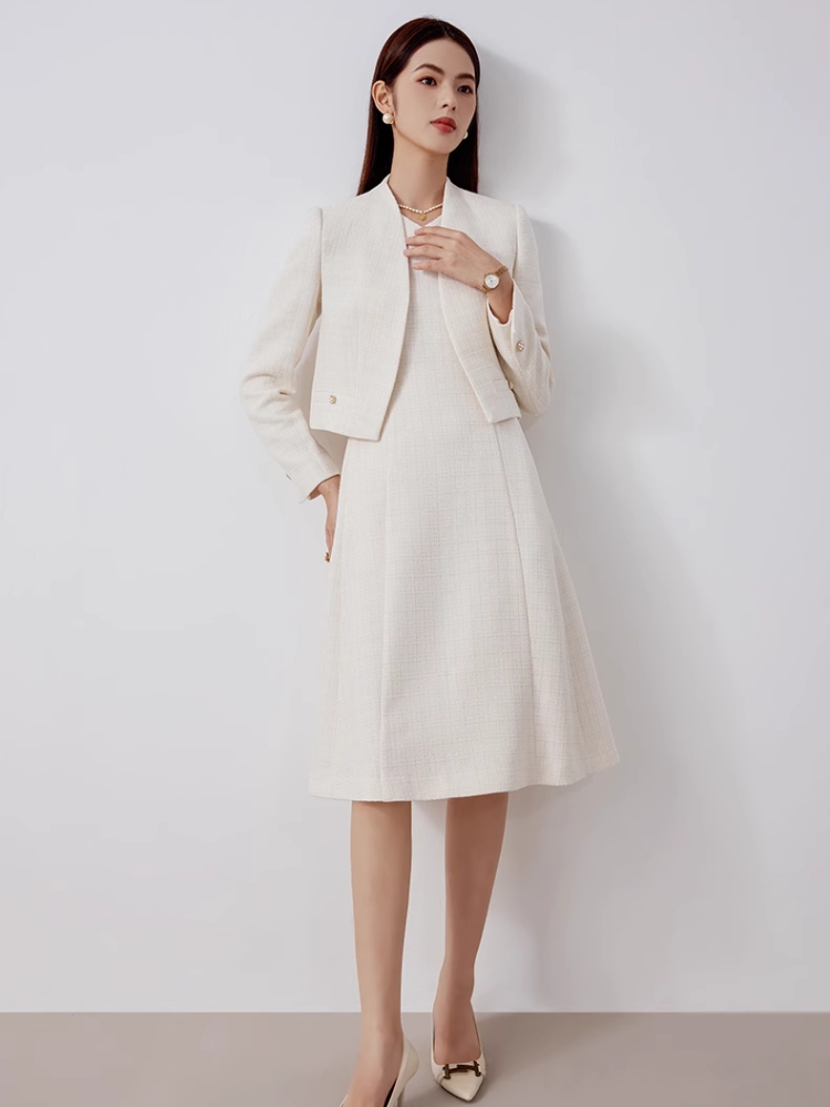  ワンピーススーツ