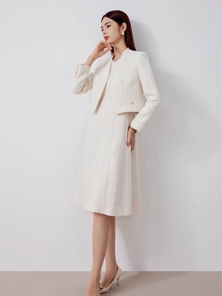  ワンピーススーツ