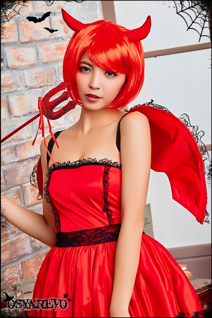 ハロウィン コスプレ デビル かつら ウィッグ 赤髪 ツノ付き