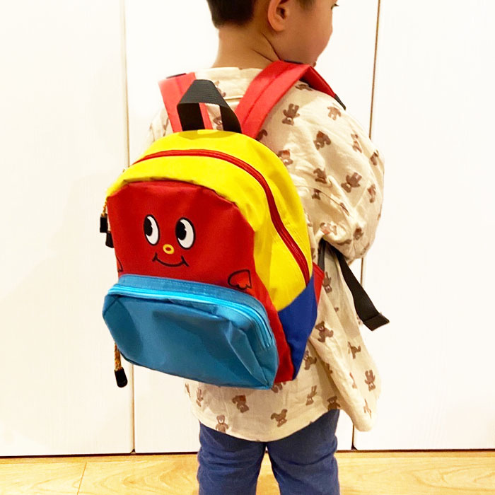 キッズ リュック アウトドア クレイジーかおリュック カラフル 未就学