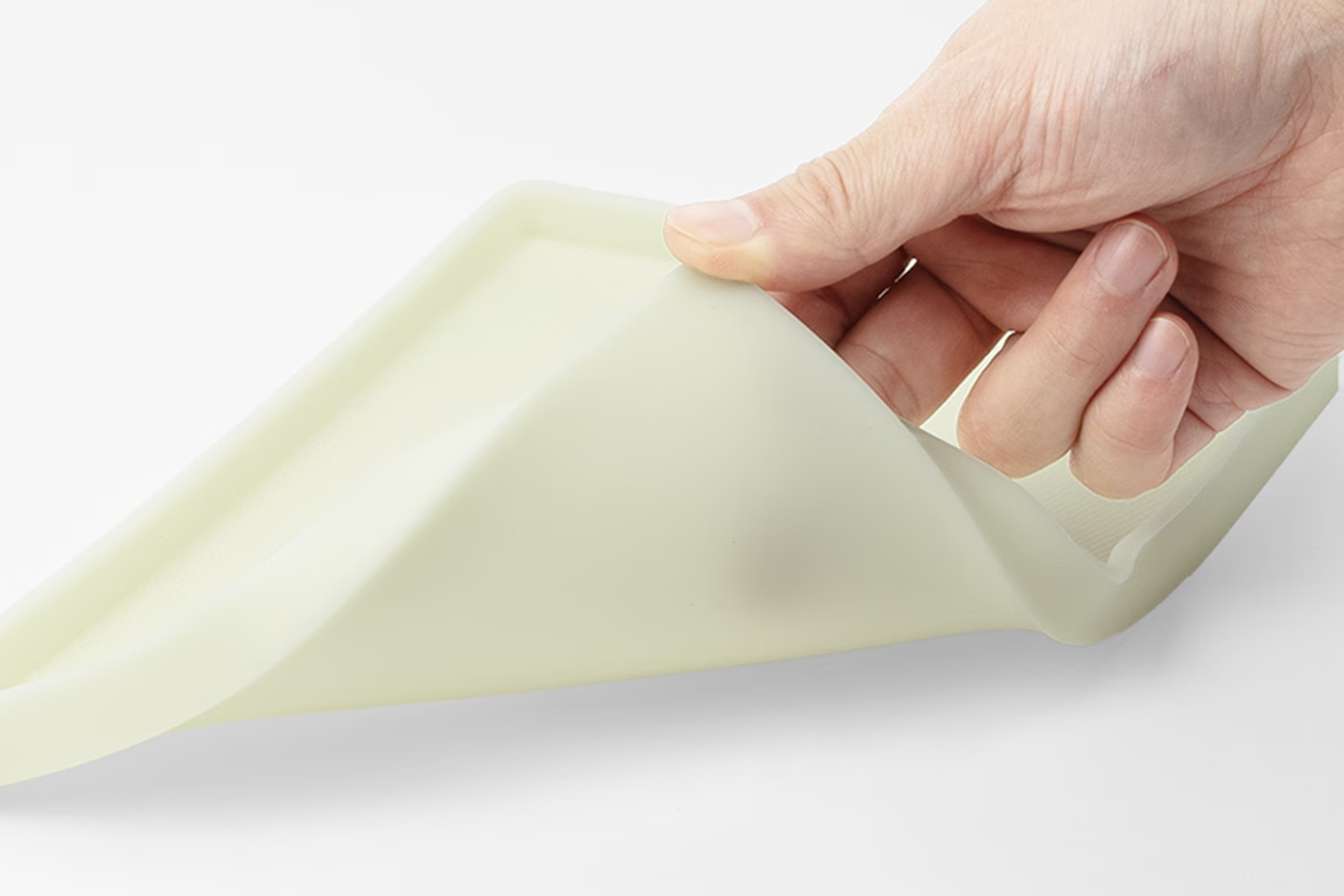 蓄光 トレイ マーカー お皿 つり銭トレー Maratac マラタック Glow Parts Tray 15.2x10.1x1.2cm 夜光 蛍光 燐光 トレー 卓上収納 整理 忘れなぼんキャンプ アウトドア 釣り 登山 サバイバル ブッシュクラフト キャンプ 