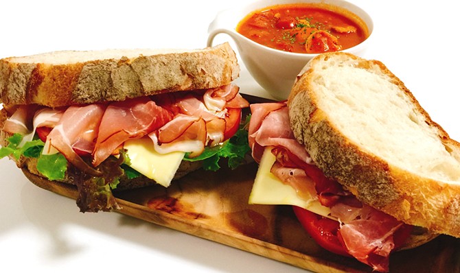 シュヴァルツヴェルダー・シンケンで簡単カフェ風サンド