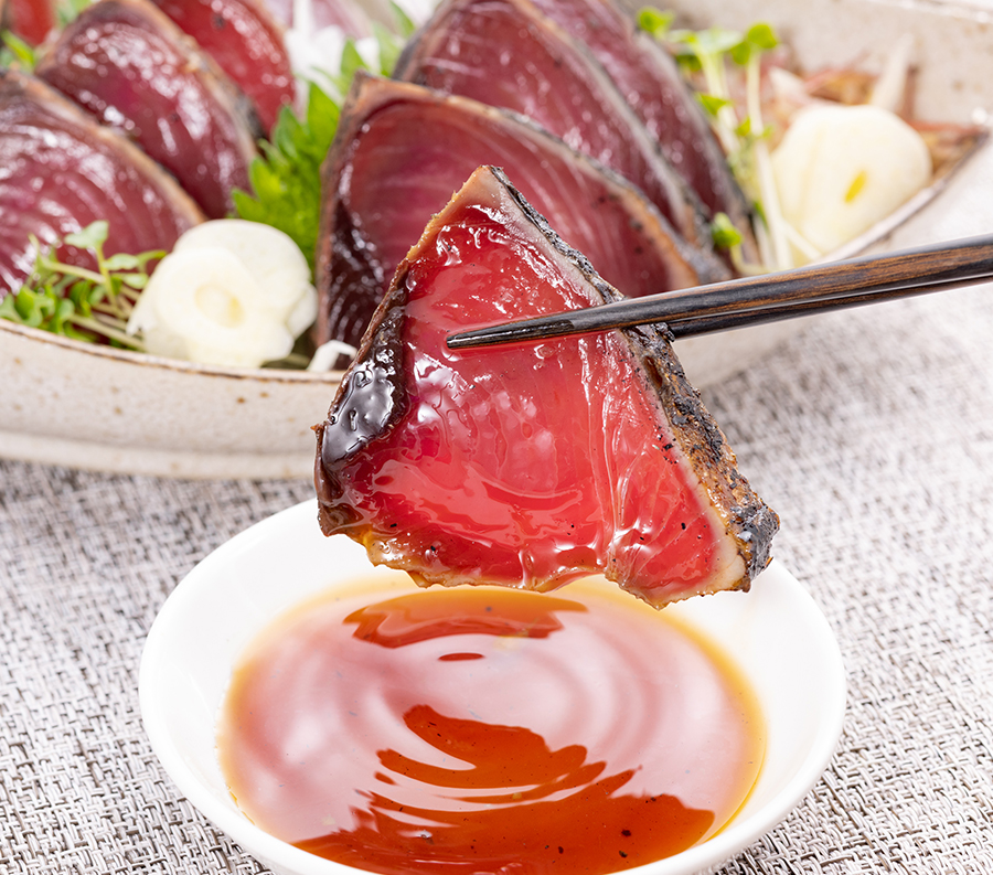 完全ワラ焼き 龍馬タタキ（南方ギフトセット）たれ・塩付き 鰹 カツオ たたき 刺身 ギフト プレゼント 中元 御中元 歳暮 御歳暮 国産 送料無料  :8501120:おとなの週末 お取り寄せ倶楽部 通販 