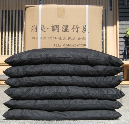 消臭・調湿竹炭（2.5kg×6袋)