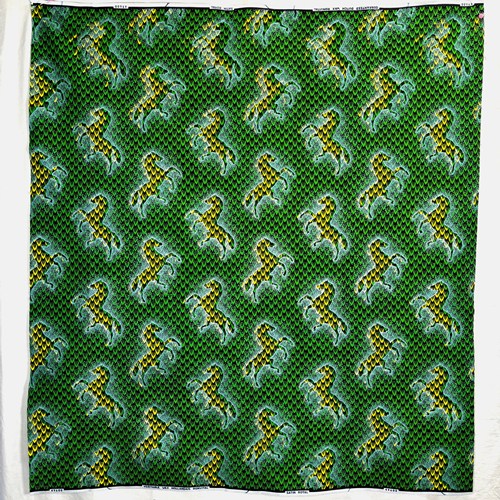 アフリカンプリント 布 生地 50cm単位 AP-13732 駆ける馬 キラキラ