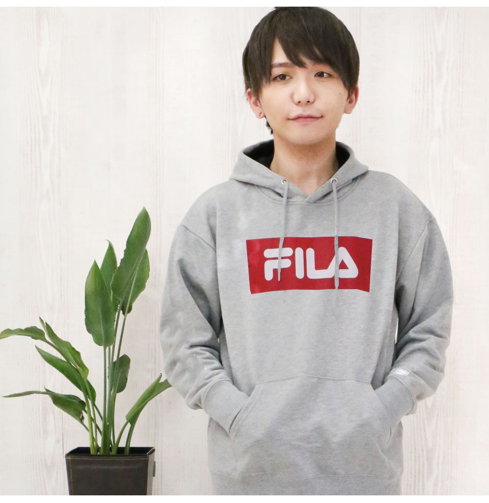 fila sweatshirt outfit