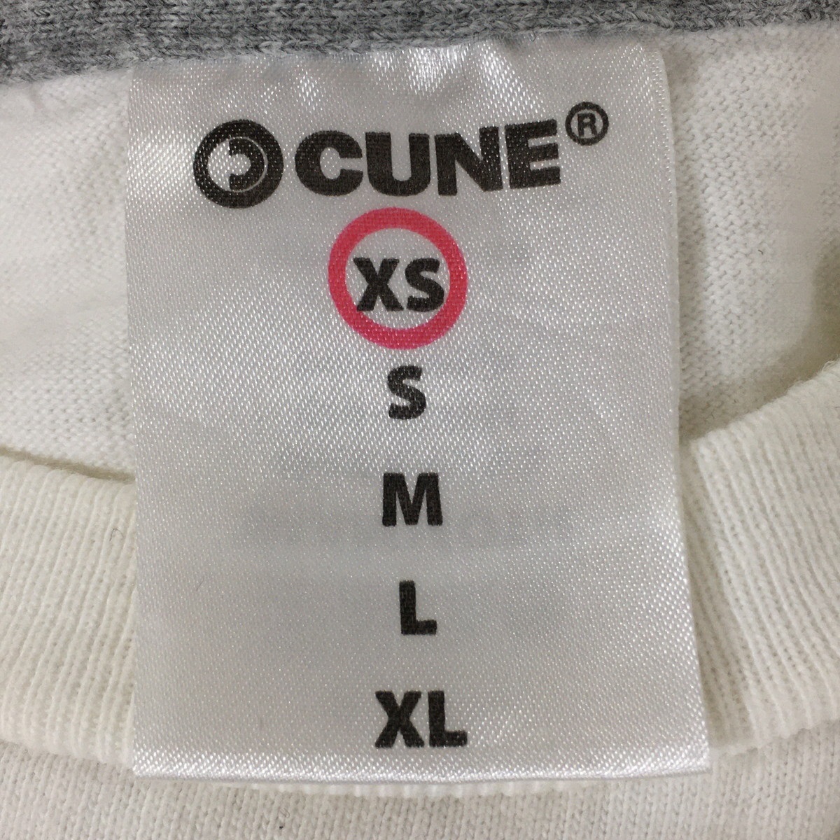 【中古】CUNE キューン Tシャツ ブッコロス猫 CLASSICS 半袖 白 ホワイト XS