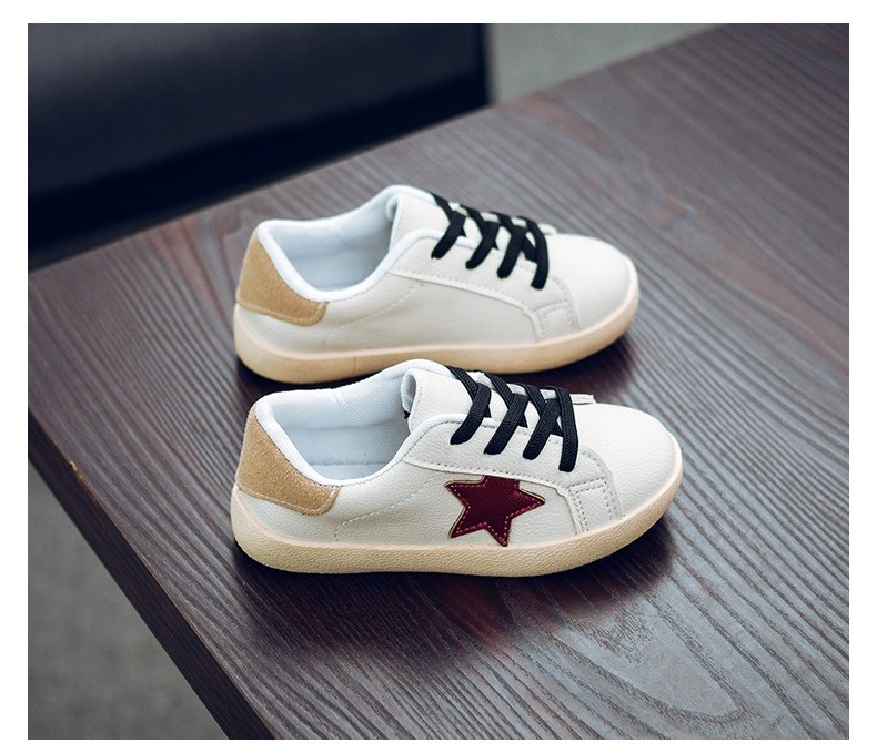 子供靴 スニーカー キッズ 男の子 女の子 フィット 子供靴 夜光ソール キッズシューズ 子供シューズ 運動靴 おしゃれ 星 軽量 遊び 歩きやすい 通園 通学 ダンス Tx9812 02 ピー アンド クロッシー 通販 Yahoo ショッピング