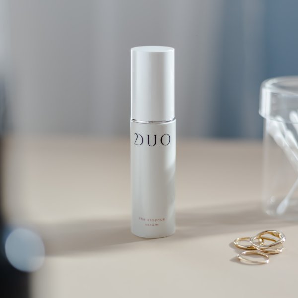 DUO 公式 デュオ ザ エッセンス セラム 先行型 美容液 30mL 約1〜1.5