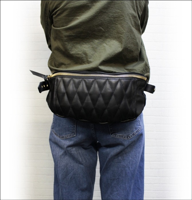 Schott PADDED LEATHER BODYBAG レザーボディーバッグ 