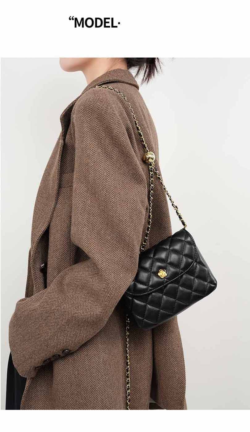 本革 バッグ ブラック×ゴールド金具本革ハンドバッグ レディース 実用