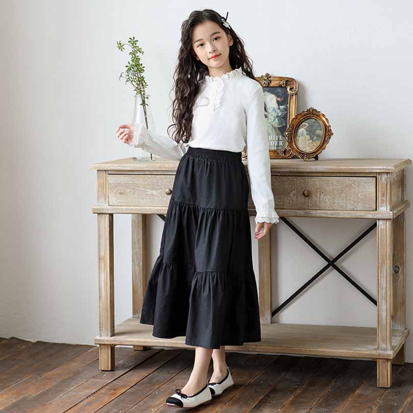 familiar トップスとスカートセット 140 上下2点セットフリルスカート子供服 子ども服 こども服キッズ