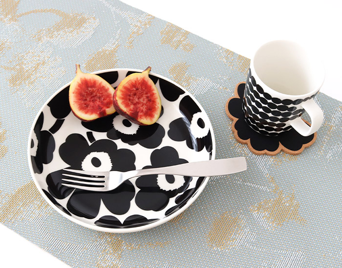 ウニッコ　20cm　ディーププレート　ブラック × ホワイト　深皿　２枚 marimekko（マリメッコ） プレート 皿 Unikko ウニッコ ディープ