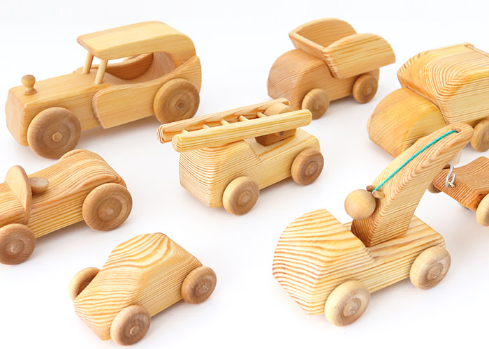 人気正規品デブレスカ社北欧のレッカー車大　木のおもちゃ 知育玩具