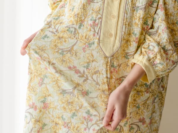 ニットガーゼ 花柄 レディース パジャマ 長袖 前開き 襟なし 綿100