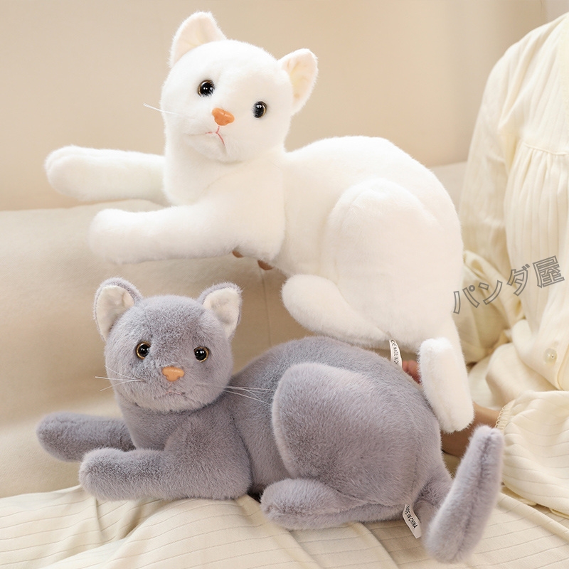 猫のぬいぐるみ グレーとホワイト かわいい猫 ぬいぐるみ グレー 白猫 ネコの通販 by しなちゃん