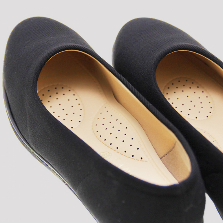 【ポイント3】足裏をサポートするクッションインソール