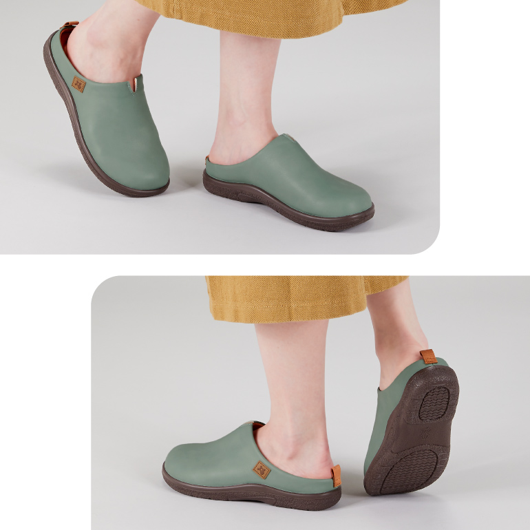 インソールは柔らかクッションでフィット感◎