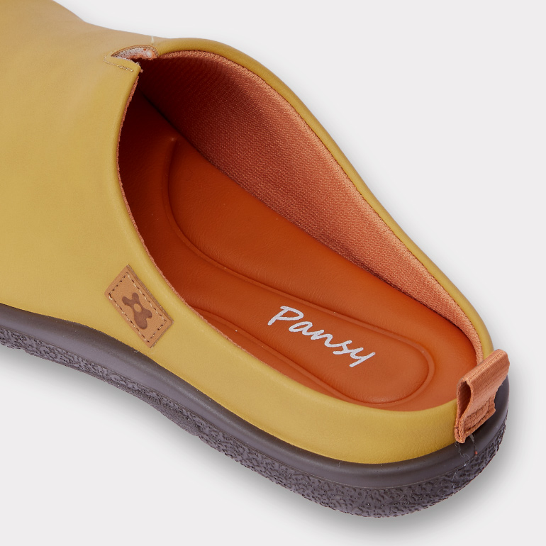 ふわふわした中敷で、長時間でも疲れにくく足に優しい