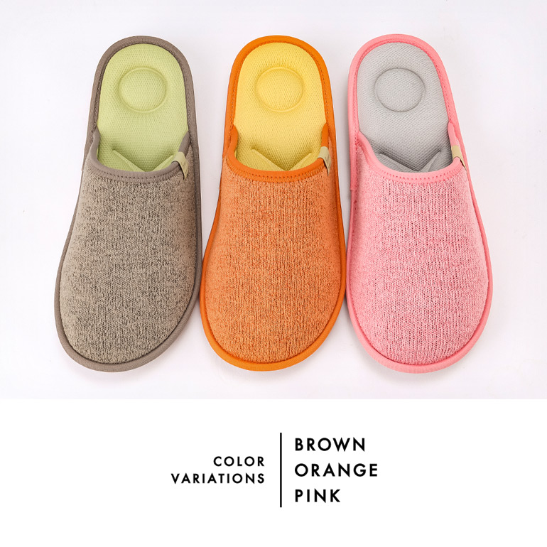 アッパーとインソールのバイカラーが個性的なデザイン