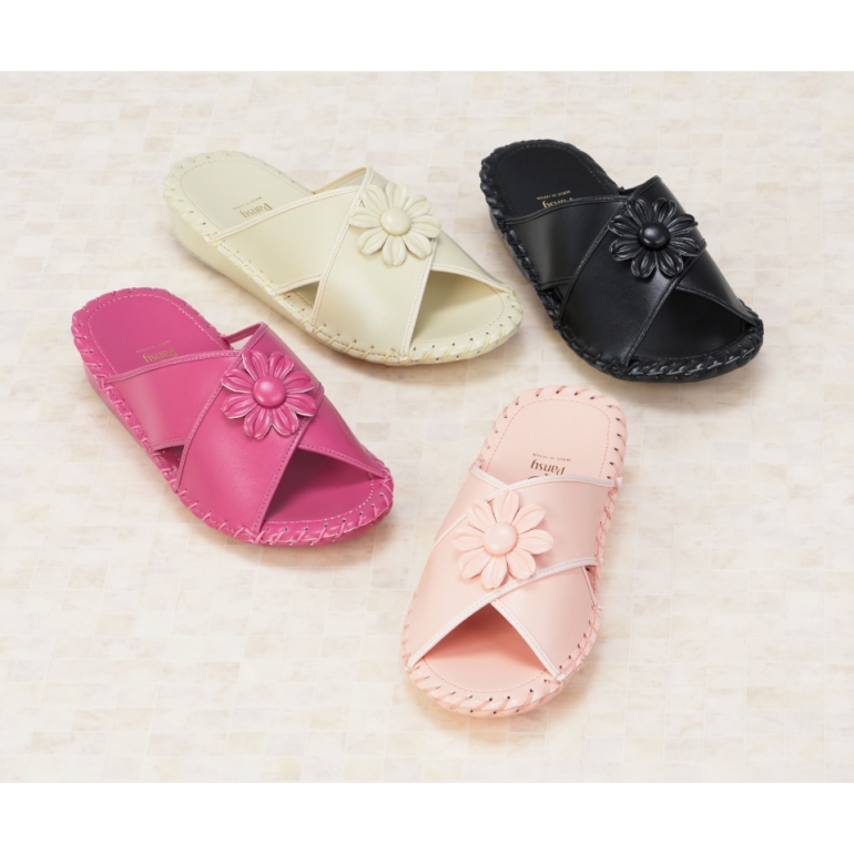 人気  ロングセラー ルームシューズが日本製になって登場　リニューアル　クッション性抜群