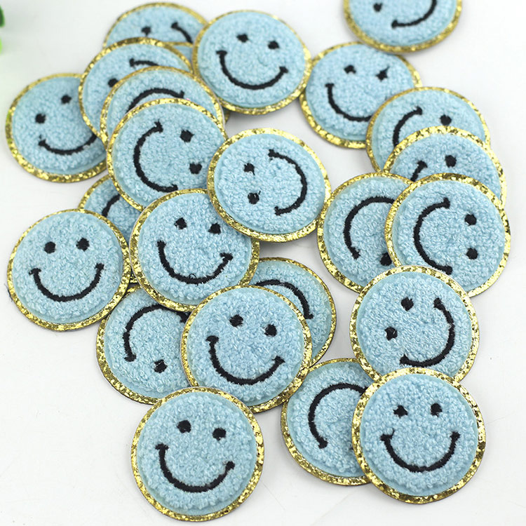 ワッペン スマイル キラキラ 刺繍 アイロン キャラクター ニコちゃん