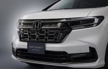 ホンダ オデッセイ フロントグリル ブラックエディション RC5 オデッセイ（車） HONDA ホンダ 純正 フロントグリル オデッセイ
