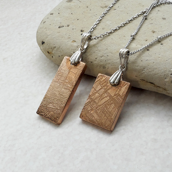 ギベオン ペンダントトップ 長方形 ピンクゴールド 1個売り メテオ