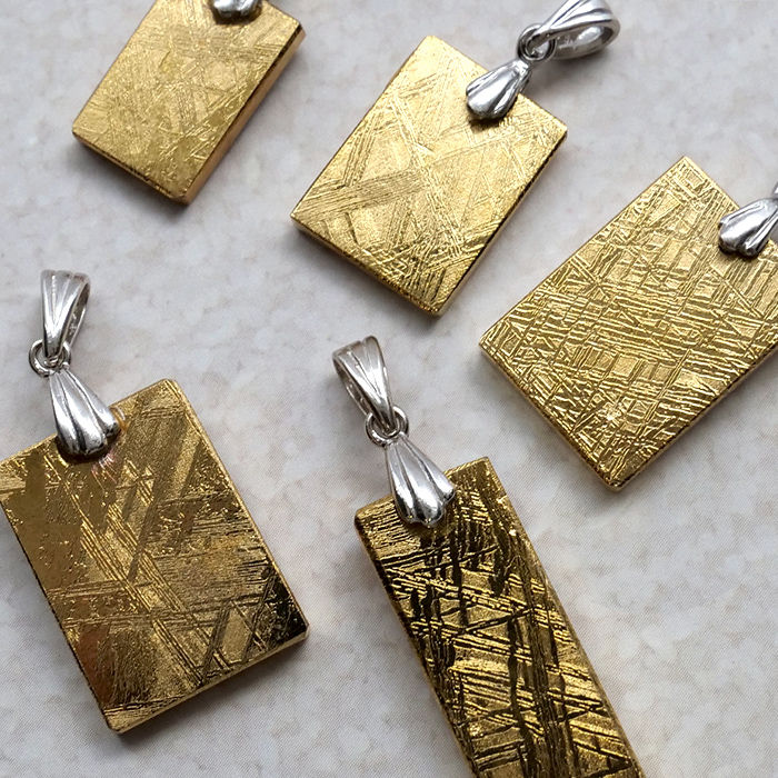 ギベオン ペンダントトップ スクエア Lサイズ 1個売り メテオライト