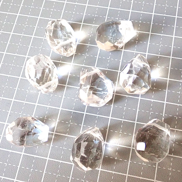 ポイント5倍☆ ビーズ 天然石 5粒 水晶 クレオ型 カット 横穴 約12-14 
