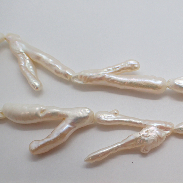 輸入雑貨　クリスタル　天然石　真珠アート　シルバー　宝石アート　パール 富・幸福のシンボル】虹入り♪ 高品質 天然アクアマリン