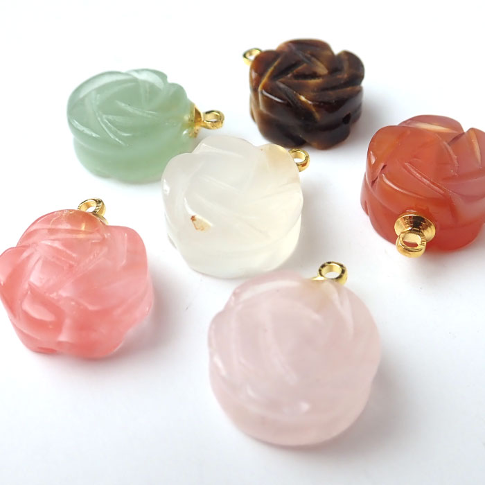 パワーストーン❤️ 天然石 【1個】 バラ彫り チャーム 約14×18mm パワーストーン