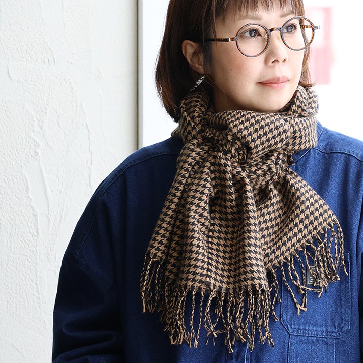 マフラー ストール レディース 大判 ひざ掛け 千鳥格子 総柄 フリンジ 暖かい 防寒 お出かけ 秋 冬 パティ | PATY | 01