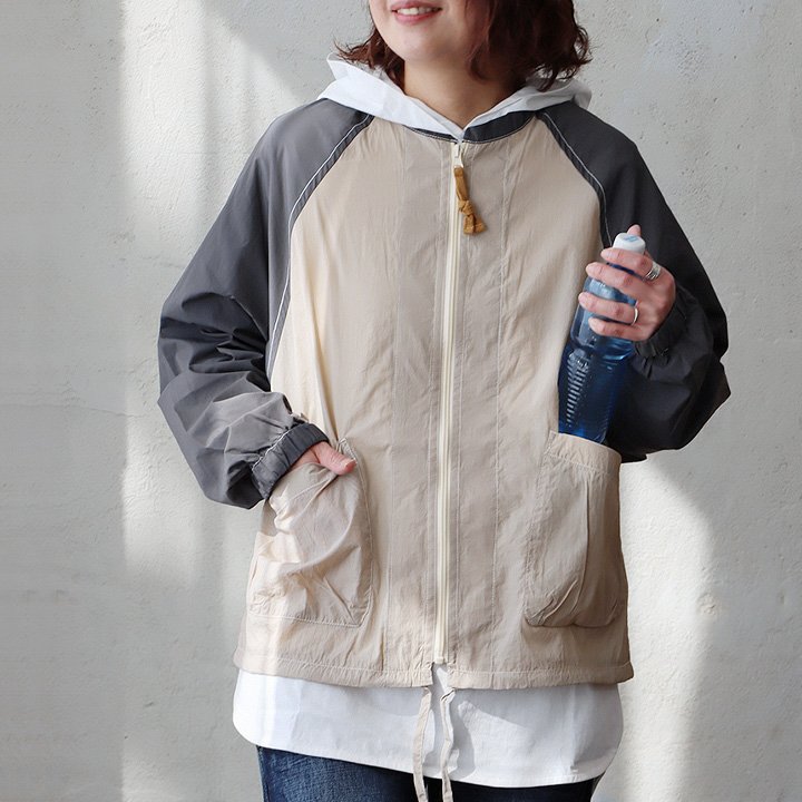 ナイロンフルジップブルゾン　お値下げ不可です SHIPS ブルゾン アウター 「手洗い可能/撥水加工」ナイロン