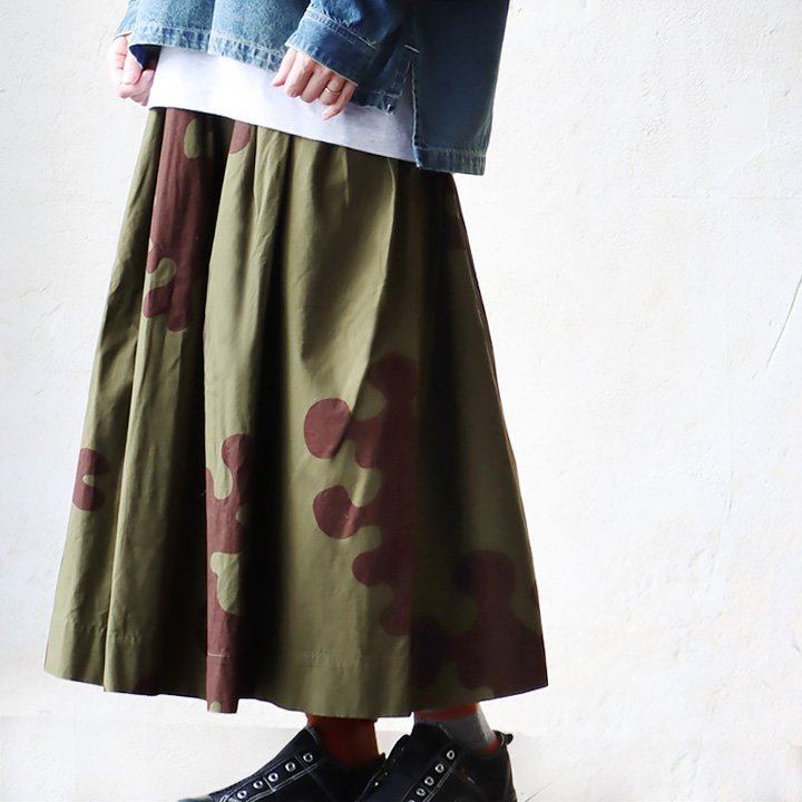 TIGRE BROCANTE ティグルブロカンテ フィセルスカート スカート ロング丈 レディース アメーバカモ 総柄 フレア 綿100 ツイル ウエストゴム パティ | PATY | 01