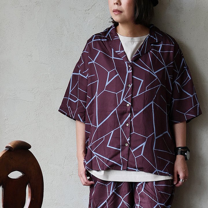PATY シャツ 開襟シャツ レディース オープンカラー 総柄 プリント