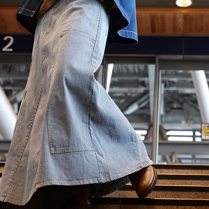 JUSTcavalli グラフィックデザイン デニムスカート N1635 JUSTcavalli グラフィックデザイン デニムスカート N1635