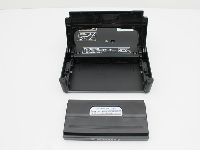 NTT docomo NTTドコモ ワイドスターII対応 衛星可搬端末 01