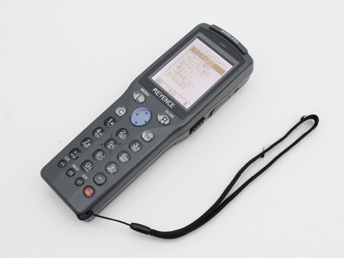 KEYENCE キーエンス ハンディターミナル BT-910 本体1台 充電ユニット1
