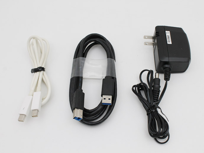 G-DRIVE G-Technology 4TB HDD Thunderbolt2 USB3.0ポート 使用時間