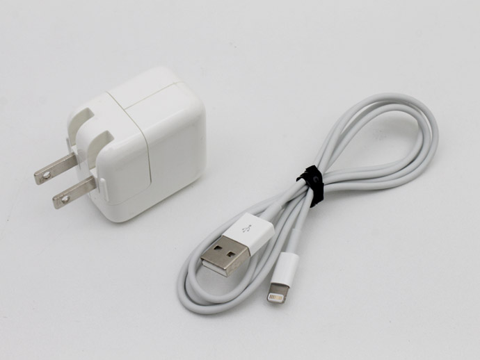 iPad 第5世代 WiFiモデル 32GB MP2F2J/A スペースグレイ 9.7インチ